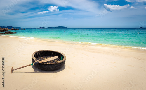 Fototapeta Naklejka Na Ścianę i Meble -  White sand beach. Vietnam