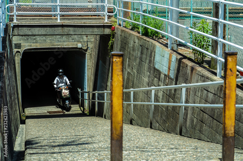 原付バイクと坂道