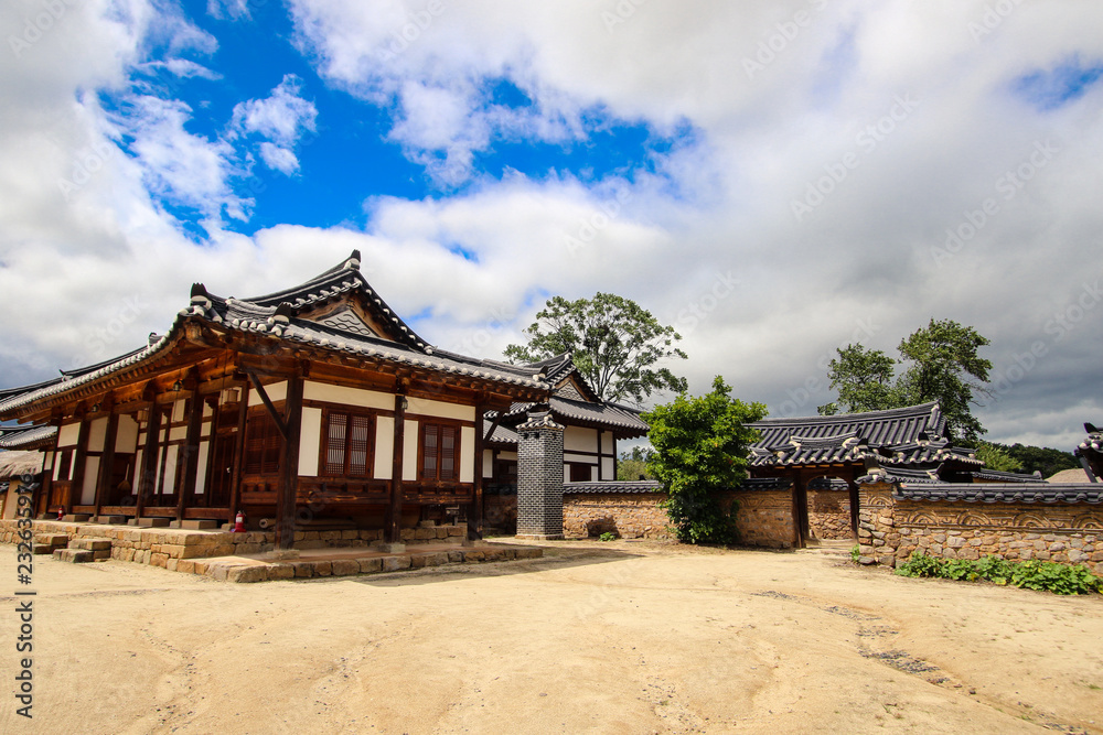 Old korean home Old korean home
