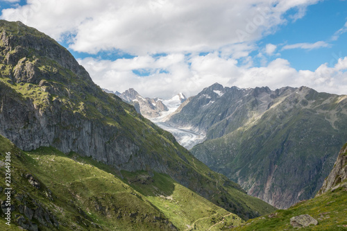 View closeup mountains scenes, route great Aletsch Glacier © TravelFlow