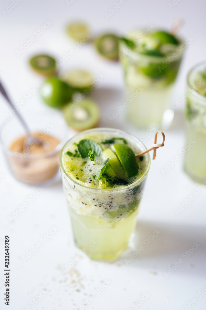 Kiwi-lime-mint mojito Kiwi-lime-mint mojito