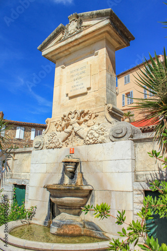 Wallpaper Mural La fontaine de Grimaud Côte d’Azur France Torontodigital.ca