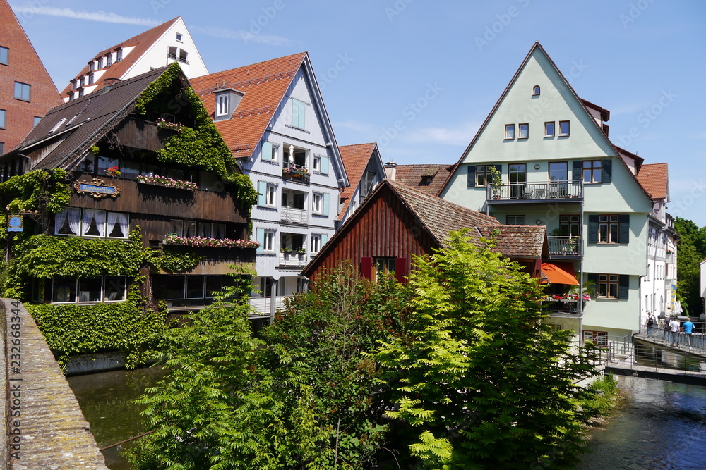 Altstadt mit Wasser im Fischerviertel Ulm