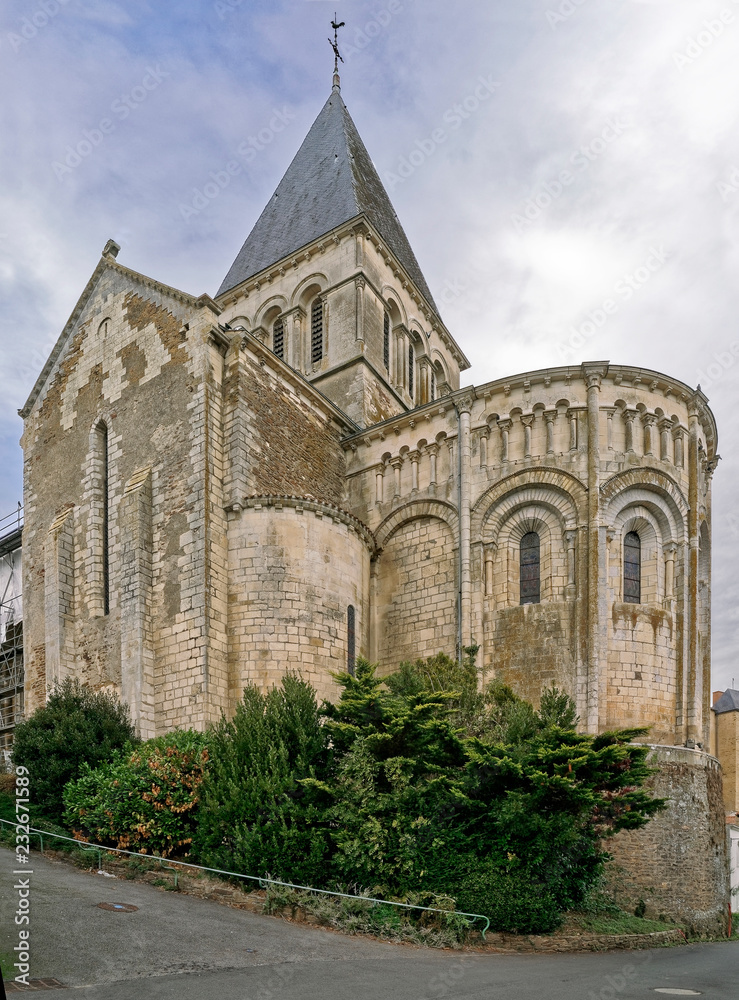 Eglise Saint-Sauveur à Mareuil-sur-Lay