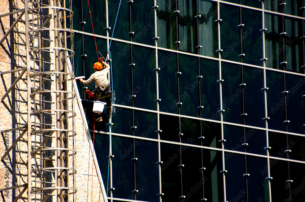 window cleaner