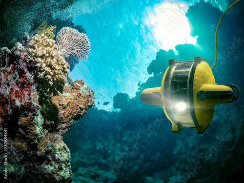 Underwater robot explores the deep sea