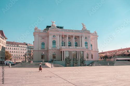 opera hause of zurich