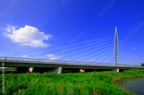 bridge lasso bracket © junrong