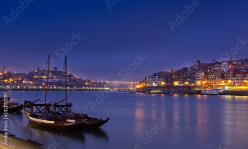 Porto bei Nacht - Portugal