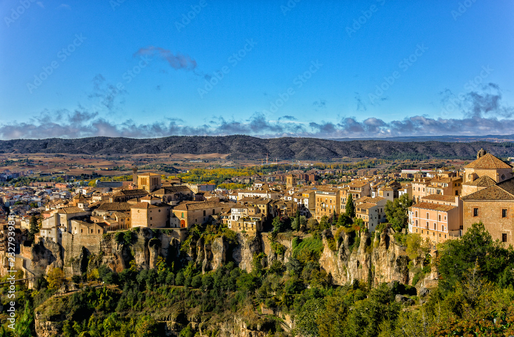 Vista urbana de Cuenca desde el castillo, Castilla-La Mancha, España