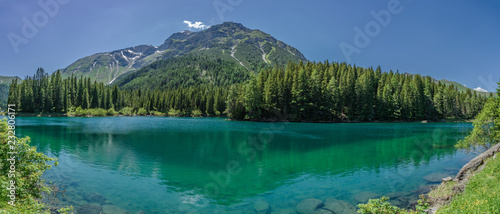 Fototapeta Naklejka Na Ścianę i Meble -  lake in the mountains, obernberger see, tirol, austria