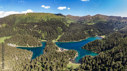 Fototapeta Naklejka Na Ścianę i Meble -  lake in the mountains, obernberger see, tirol, austria
