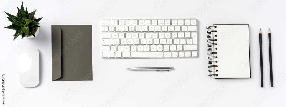 Elegant office desktop Elegant office desktop