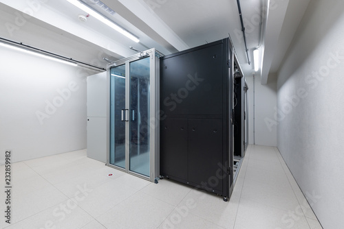 Fotografi rack units of computer data processing service center environmental control