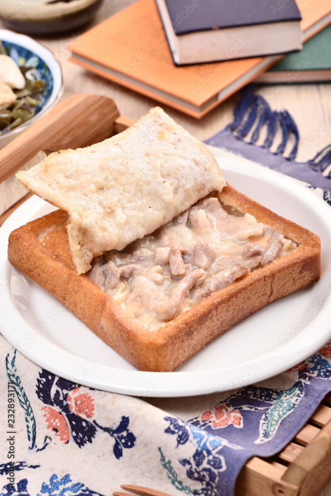Coffin bread is a famous snack of Tainan in Taiwan. 