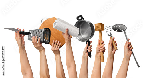 Foto kitchen tools in human hands