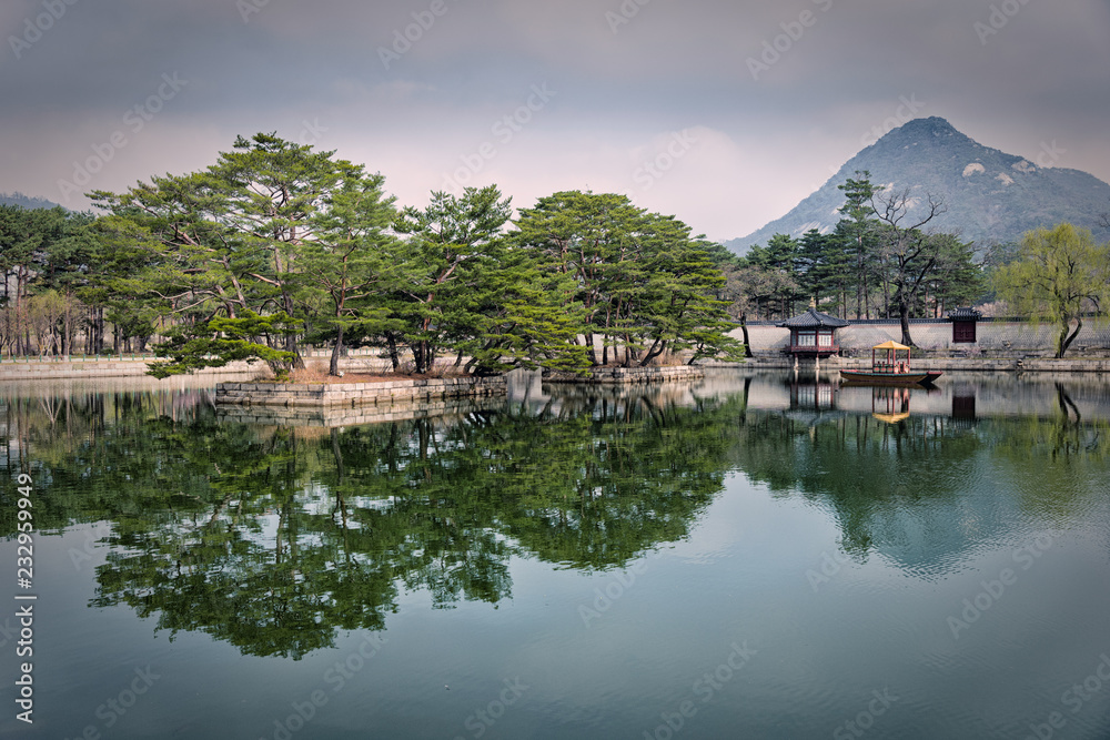 Naklejka premium Gyeongbokgung Palace - Korea - Seoul