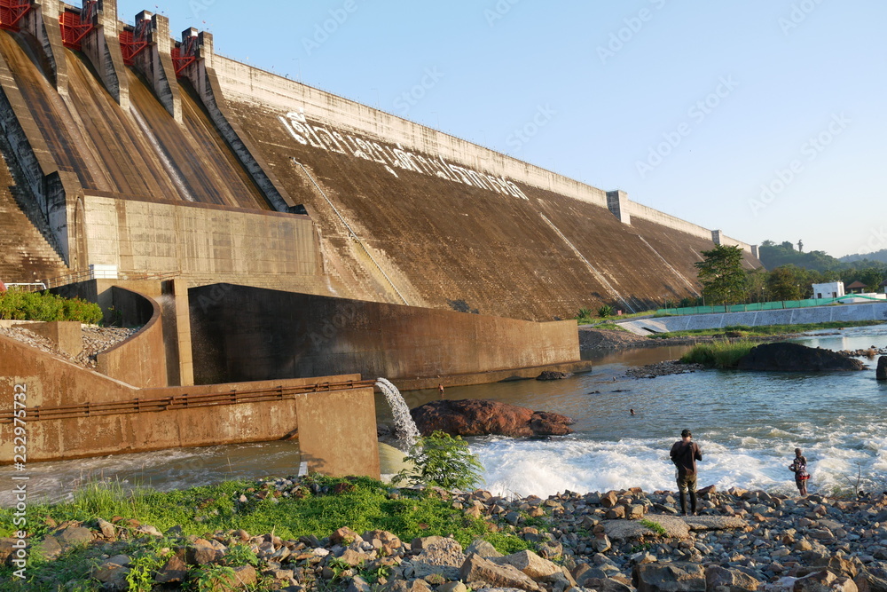 Fototapeta premium Dam