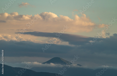 Cielo e nubi in montagna © Luciano Pierantoni