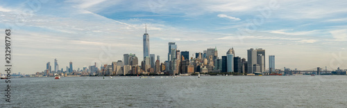 Manhattan / New York Panorama von Ellis Island aus gesehen © chertioga