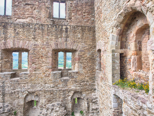 Burg Lichtenberg bei Kusel in Rheinland-Pfalz     m  rchenhafte Ansichten     farbintensiv - HDR  