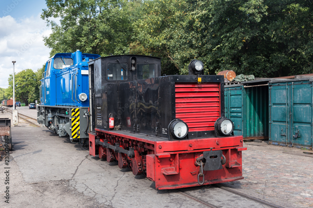 Obraz premium Rangierlokomotiven im Bahbetriebswerk