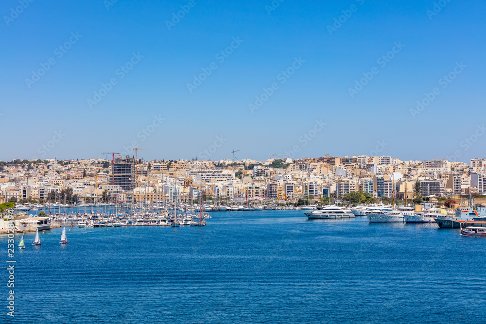 Küstenlandschaft - Valletta