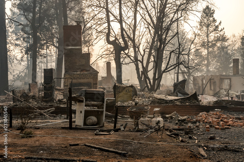 Destruction in Paradise, California Wildfire  © kcapaldo