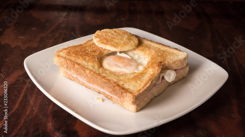 Fotografie Fried egg sandwich