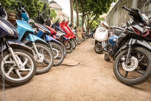 Parkende Roller in Hanoi