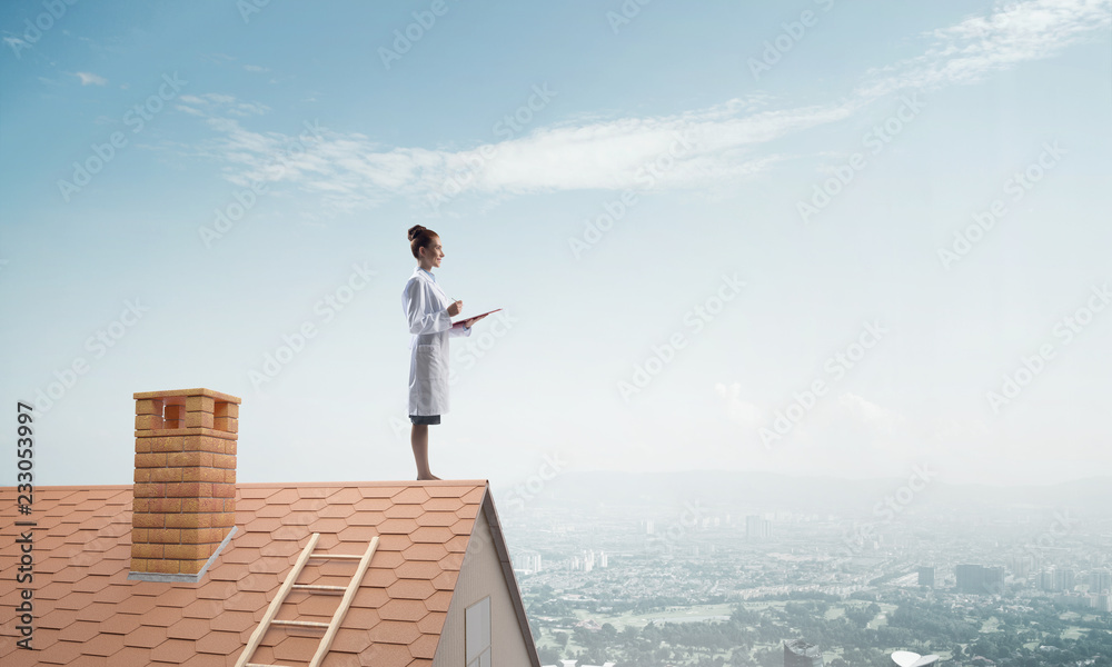 Woman doctor is ready to help the whole city Woman doctor is ready to help the whole city