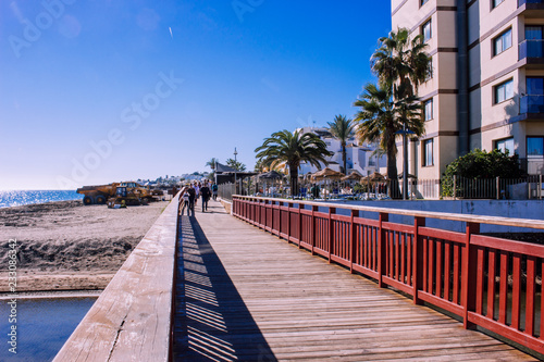 Quadro su tela Sunny day on the beach