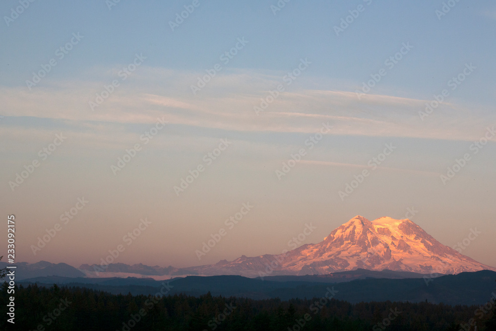 Obraz premium sunset in mountains
