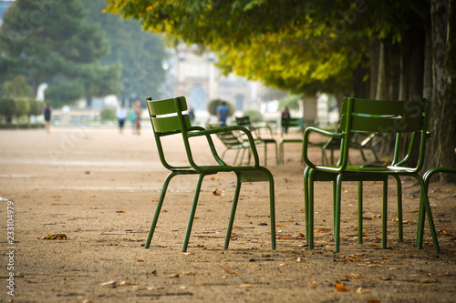  Chairs in Tuileries garden - Paris