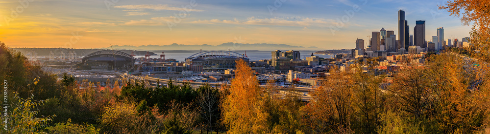 Panorama of Seattle downtown skyline sunset view in the fall from Dr. Jose Rizal Park