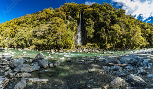 Obraz na plátne Thunder Creek Waterfall in Mt Aspiring National Park, Haast Pass, West Coast Reg