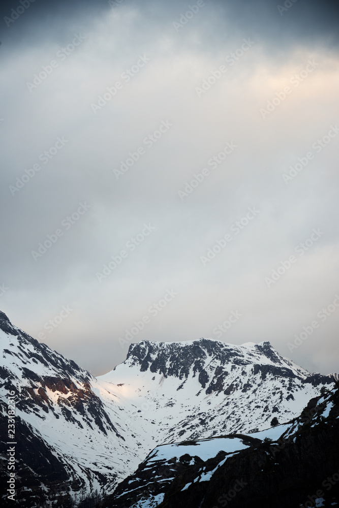 Obraz premium Winter in Pyrenees