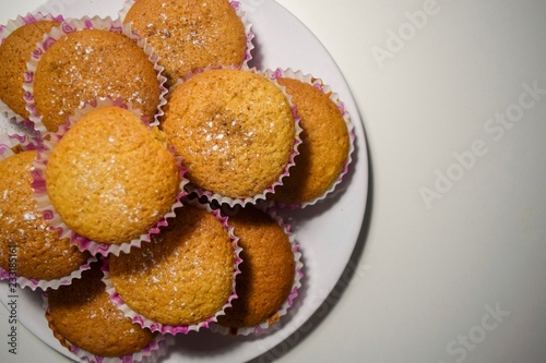 muffin on the plate