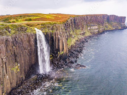 Kilt Rock and Mealt Falls isola of Skye