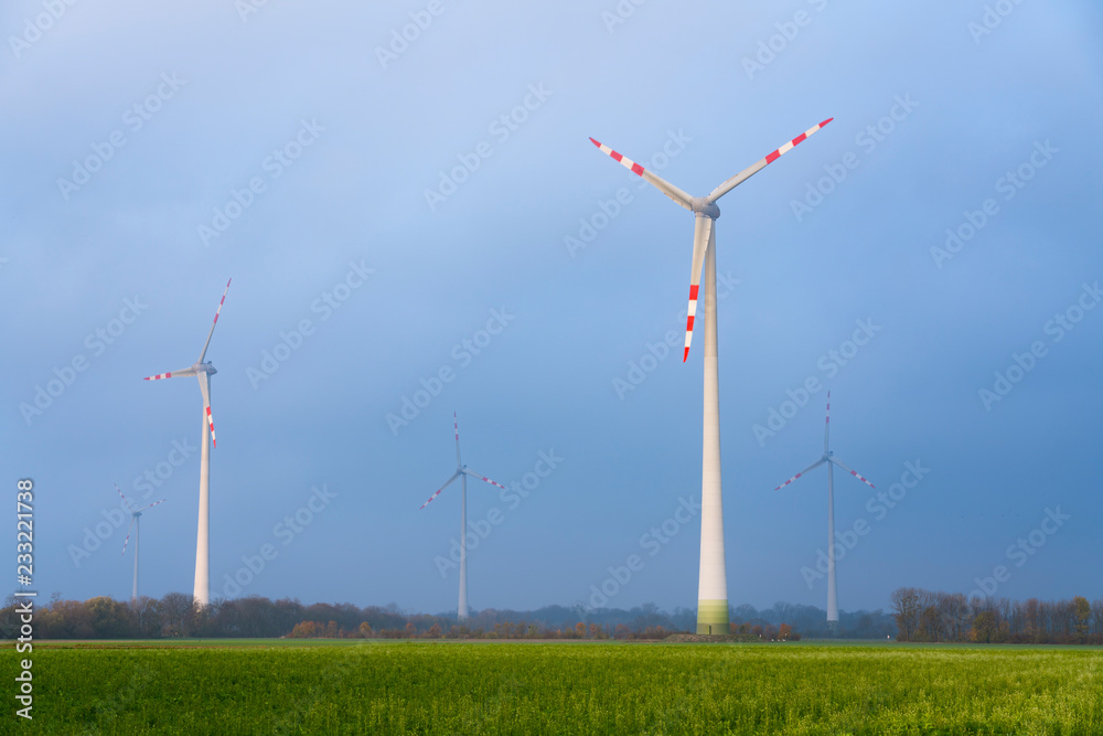 Windräder blauer Himmel Windräder blauer Himmel