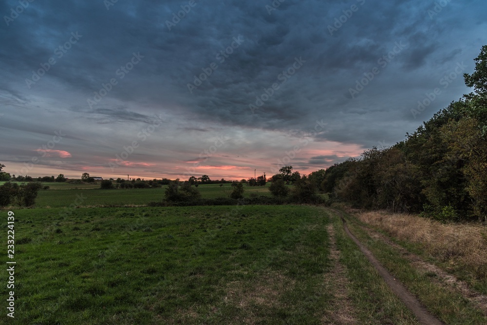Fototapeta premium Dark skies sunset