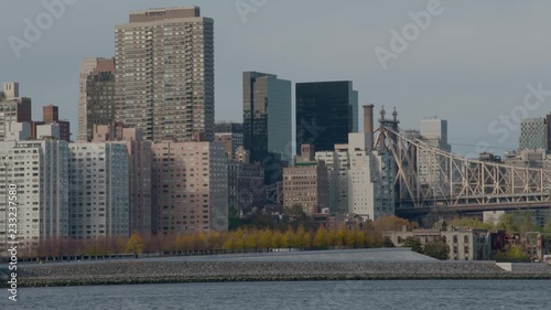 East side of Manhattan Pan to Bridge