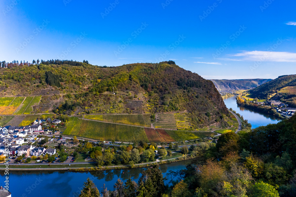 Aerial photograph, Cochem - Zell am Mosel with Reichsburg Cochem, Moselle, Cochem-Zell district, Rhineland-Palatinate, Germany