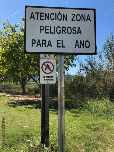 Señal Peligro Ano