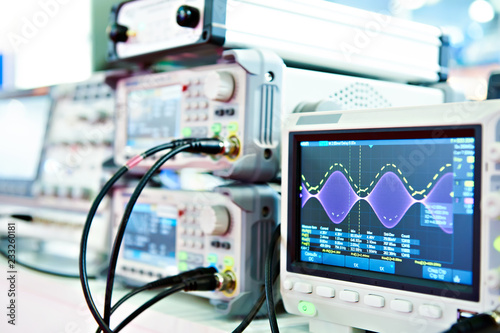 Digital Storage Oscilloscope photo