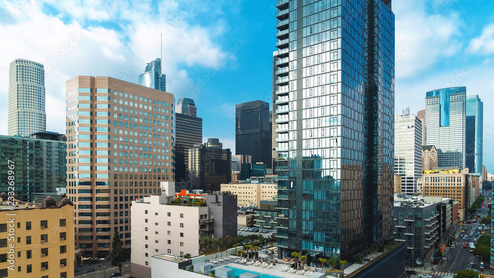 Fototapeta premium View of Downtown Los Angeles, CA buildings