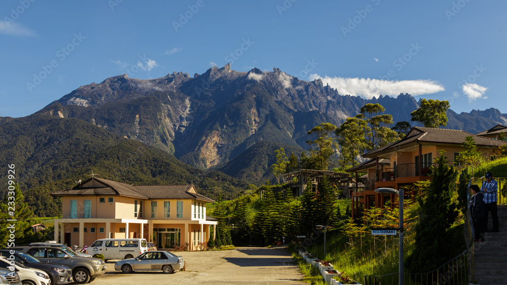 Fototapeta premium Mount Kinabalu view form Dream World Resort, Kundasang, Sabah, Borneo