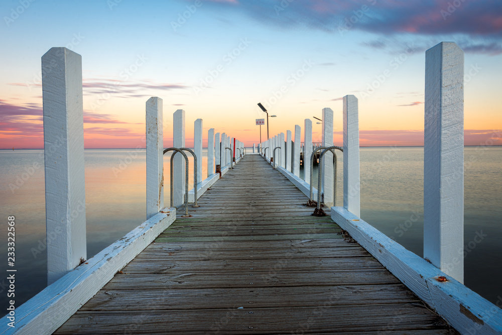 Obraz premium Jetty Dawn