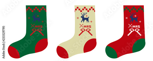 トリコロールカラーのクリスマスのイメージの靴下　トナカイのイラスト｜クリスマスプレゼント｜Xmas,Christmas socks

