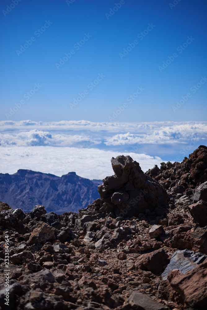 Paisaje de roca volcánica en la cima del Teide Paisaje de roca volcánica en la cima del Teide